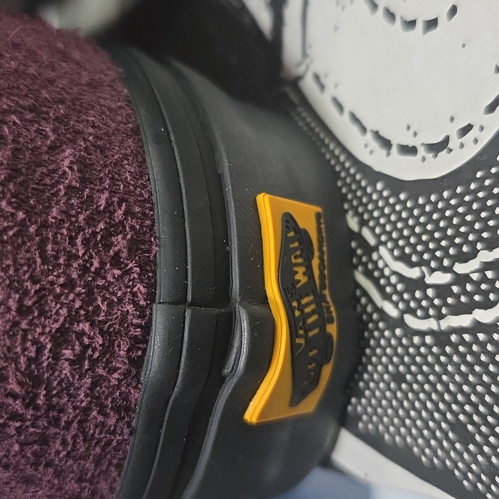 Vans Half Cab Burgundy and Black Suede Skate Shoes - Picture 9 of 14